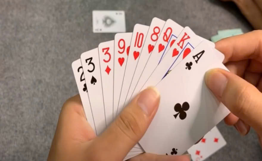 Bài Phỏm Sky88 Hướng Dẫn Tham Gia Cổng Game Casino Hấp Dẫn 3 Bắt đầu chơi – Đánh bài cơ bản